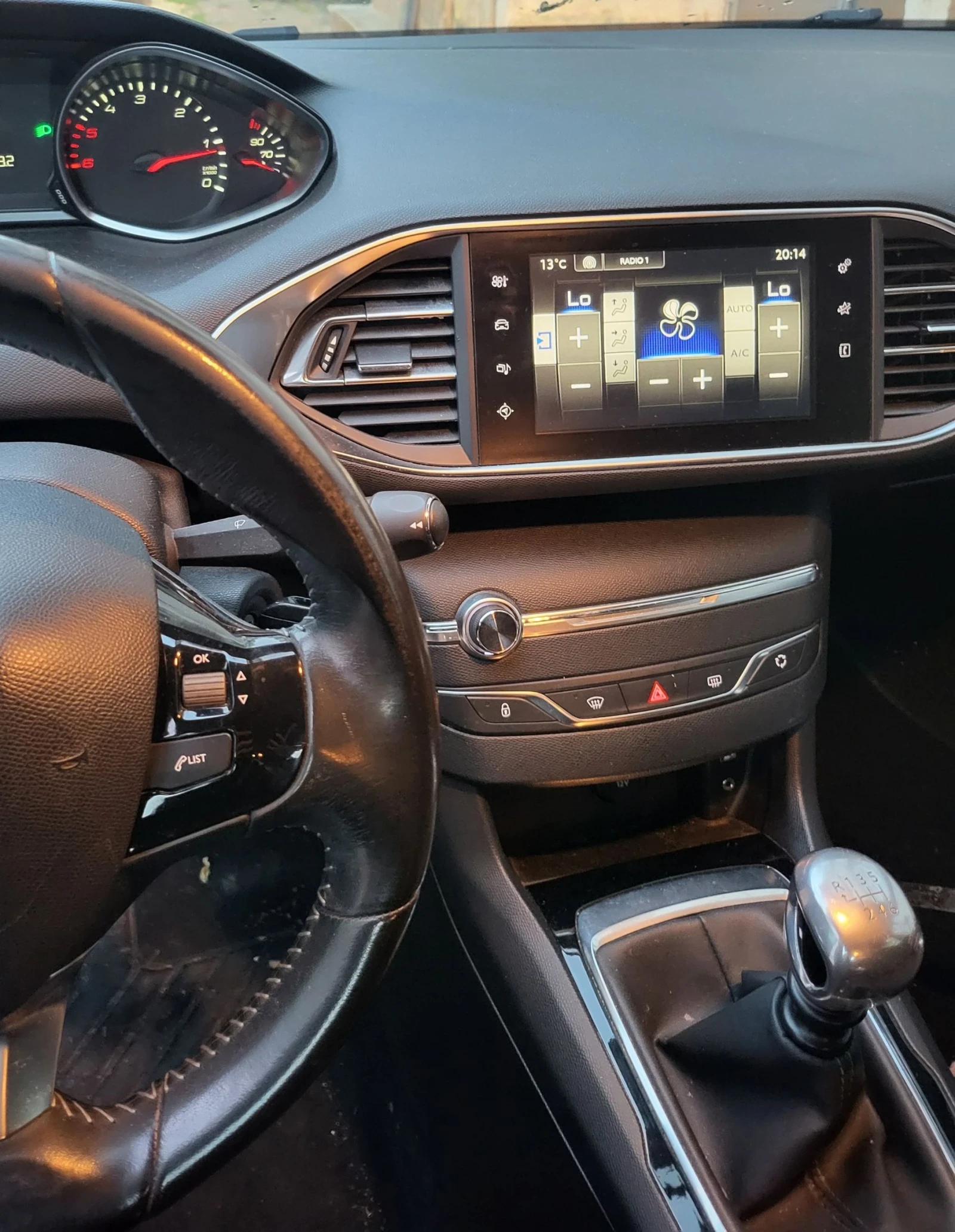 Peugeot 308 1.6 115 K.С, снимка 3 - Автомобили и джипове - 54717567