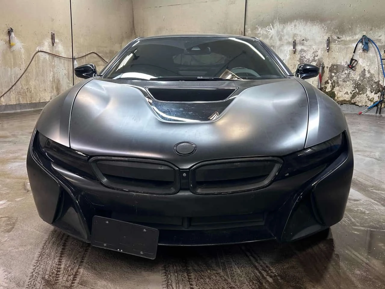 BMW i8 * 2dr Cpe * АВТОКРЕДИТ * ОТ ПРЕДСТАВИТЕЛСТВО, снимка 2 - Автомобили и джипове - 54716321