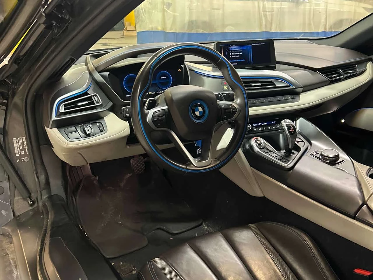 BMW i8 * 2dr Cpe * АВТОКРЕДИТ * ОТ ПРЕДСТАВИТЕЛСТВО, снимка 7 - Автомобили и джипове - 54716321