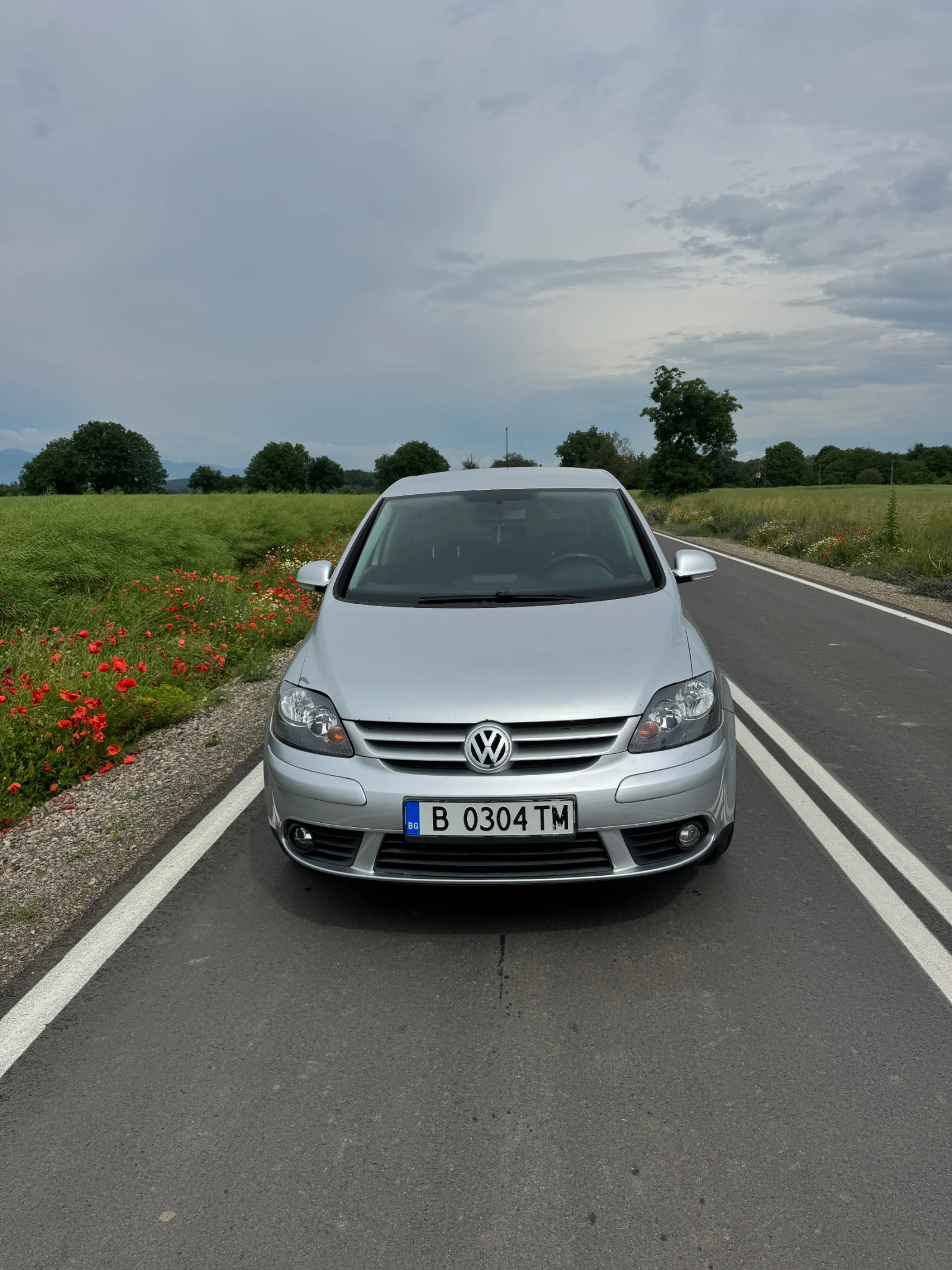 VW Golf Plus 1.6i газ/бензин , снимка 2 - Автомобили и джипове - 55328929
