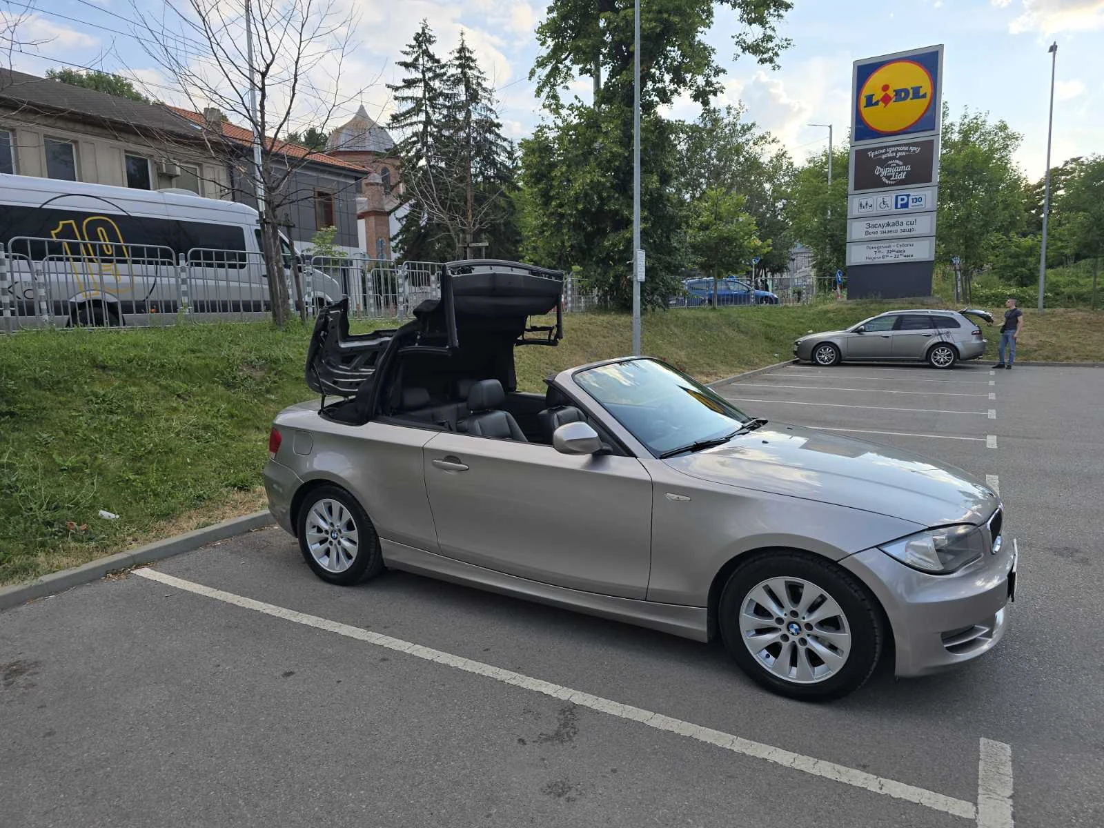 BMW 118 E88, снимка 10 - Автомобили и джипове - 55188336