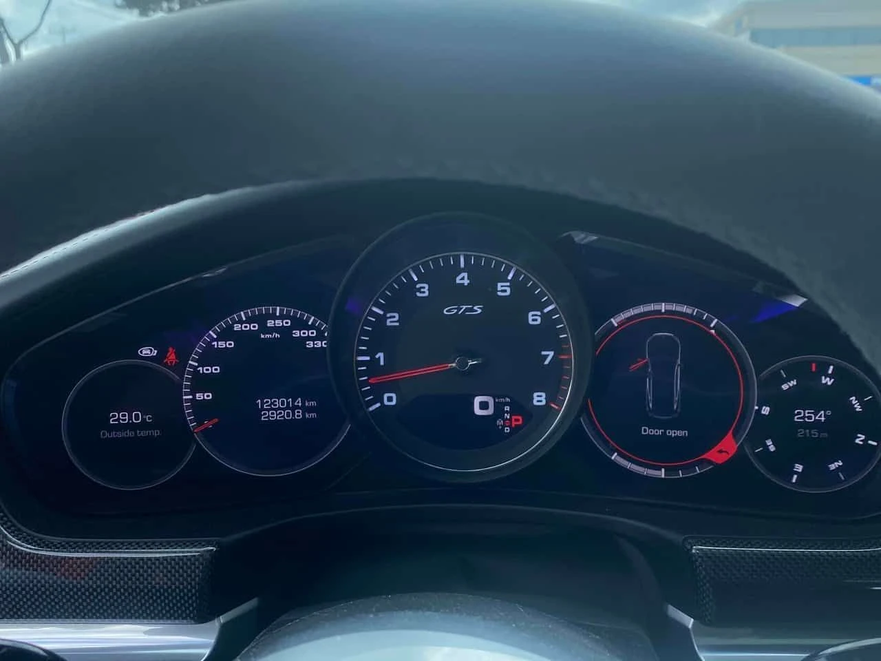 Porsche Panamera * GTS * КОЖА/АЛКАНТАРА* ПРЕДСТАВИТЕЛСТВО* , снимка 8 - Автомобили и джипове - 55254959