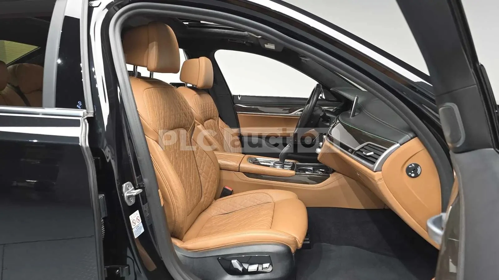 BMW 730 D* DISTRONIC * ОБДУХВАНЕ * HEAD UP * 360 КАМЕРА * , снимка 11 - Автомобили и джипове - 55395487