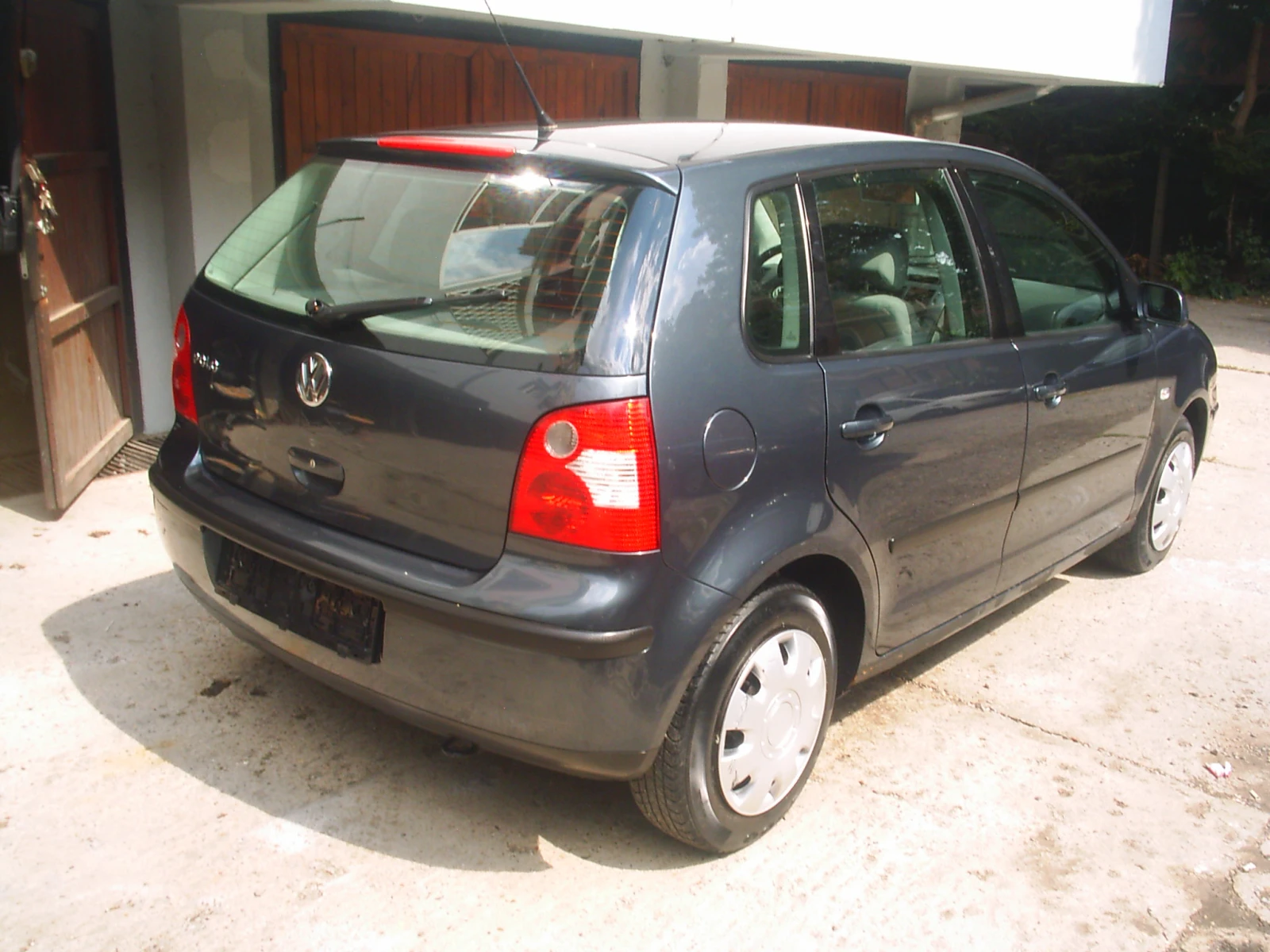 VW Polo 1.2 12V Family, снимка 3 - Автомобили и джипове - 55605381