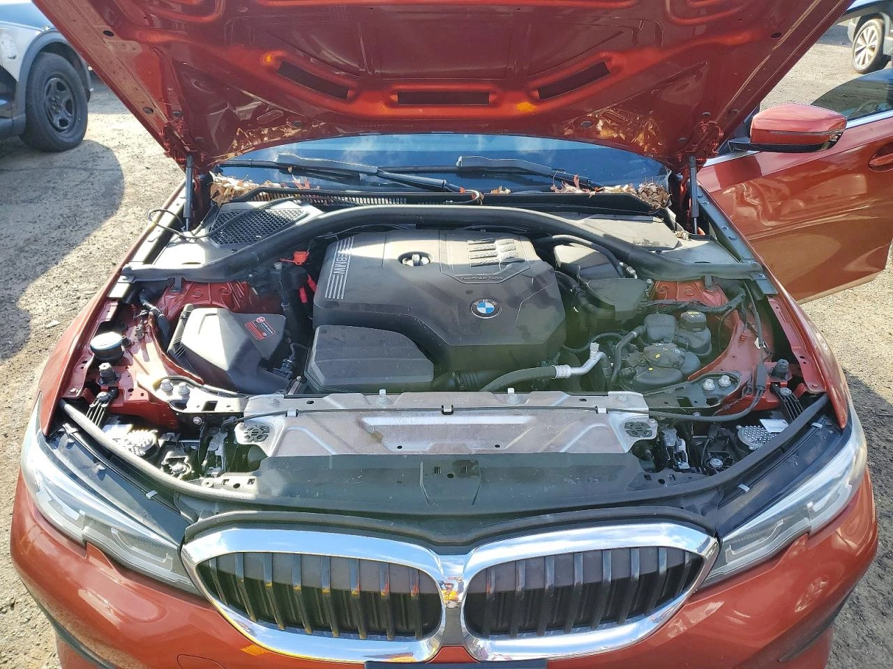 BMW 330 2l Xi, снимка 11 - Автомобили и джипове - 55755532