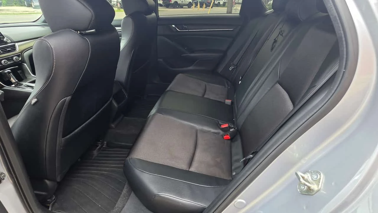 Honda Accord * Sport CVT * CARFAX * ОПЦИЯ ЗА ФИНАНСИРАНЕ , снимка 15 - Автомобили и джипове - 56161184