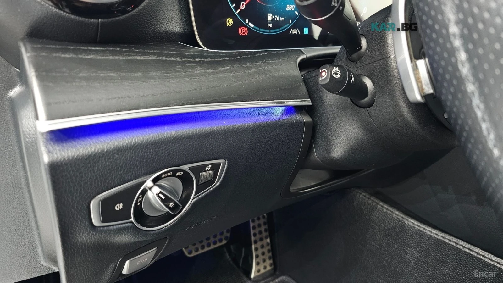Mercedes-Benz CLS 300 D* 4MATIC* AMG* * КОЖА* ПОДГРЕВ* BURM* PANO* НАВИ*, снимка 14 - Автомобили и джипове - 56168575