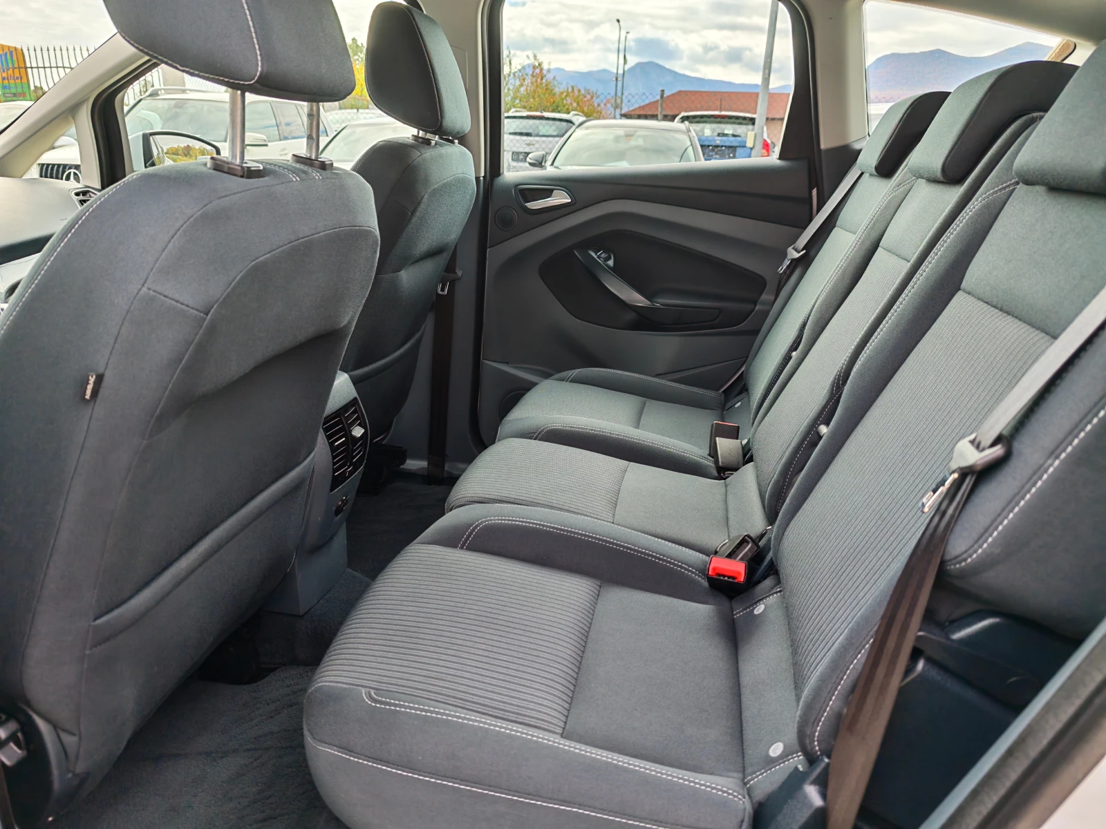 Ford C-max 1.6 дизел, снимка 13 - Автомобили и джипове - 56474005