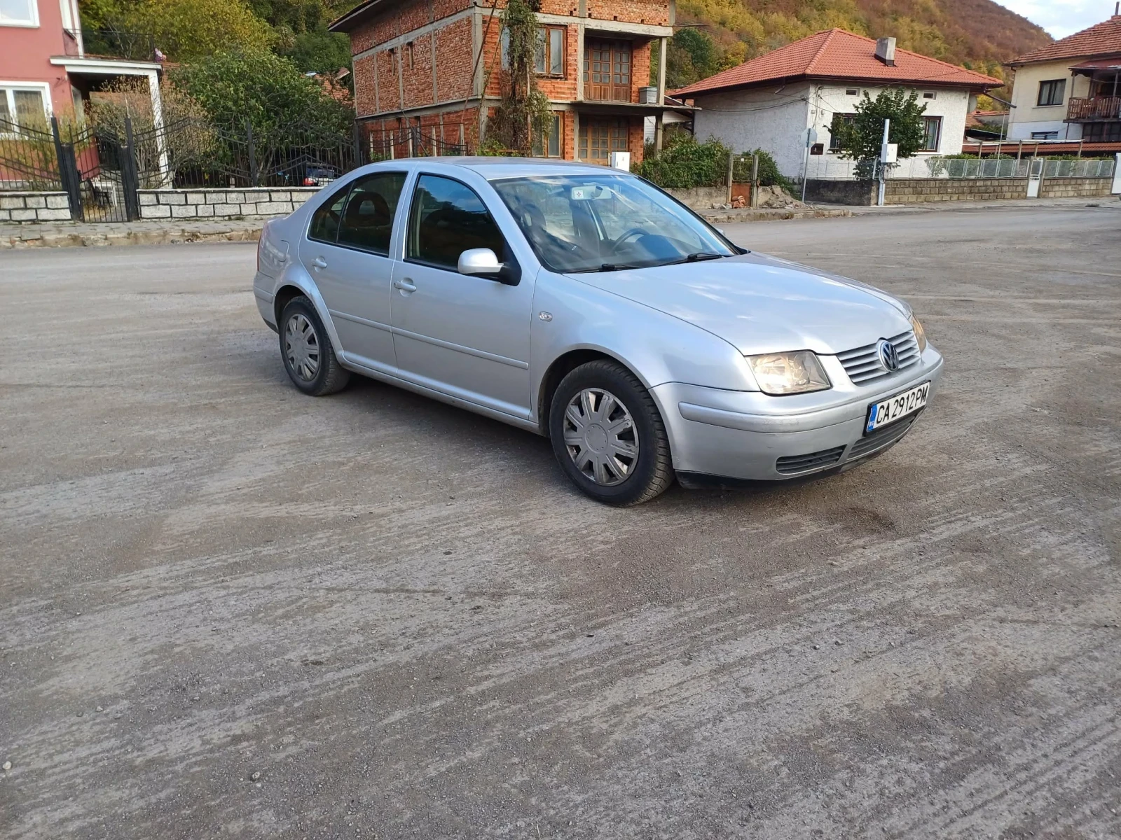 VW Bora 1.9 TDI , снимка 6 - Автомобили и джипове - 56495005