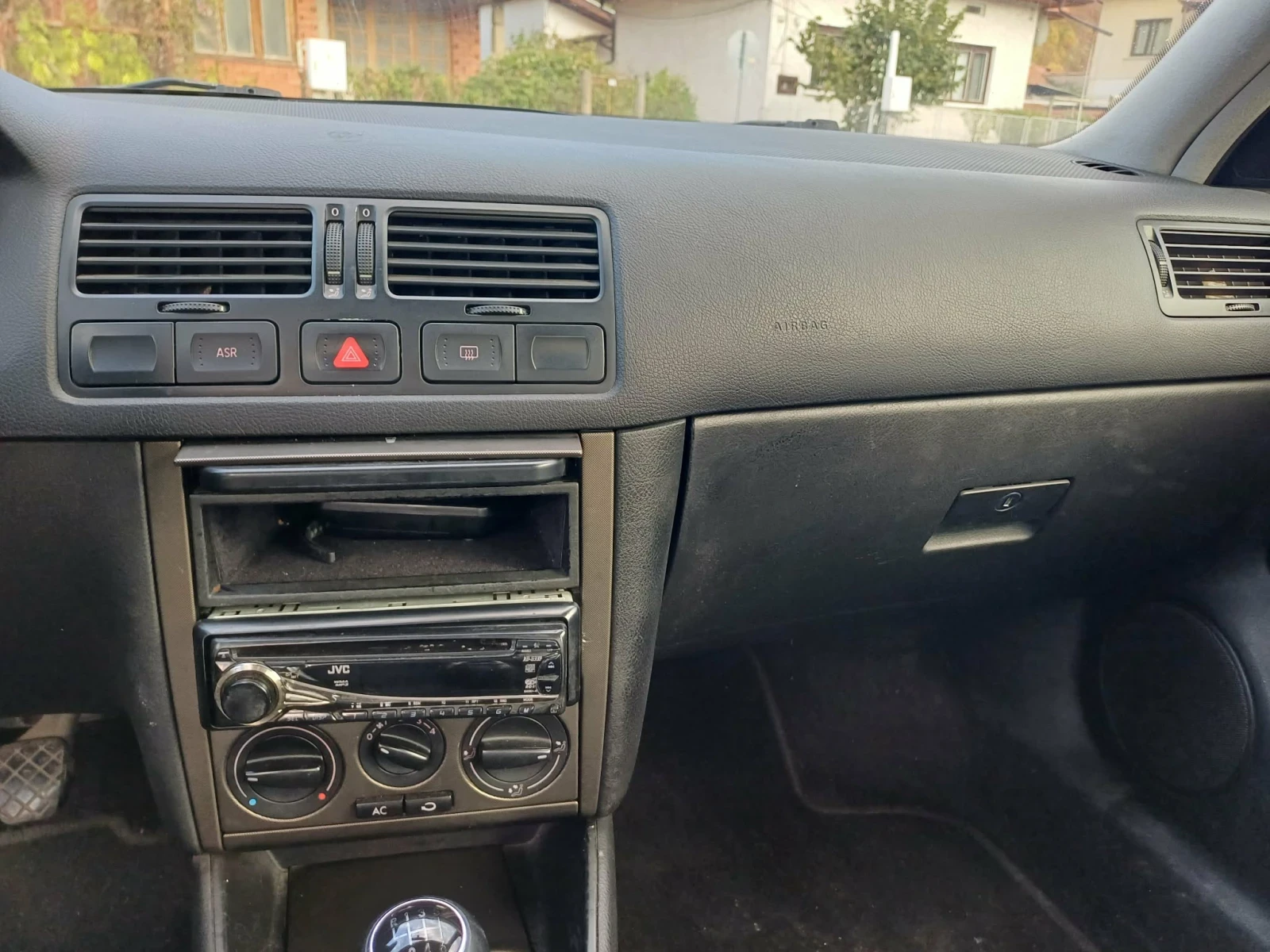 VW Bora 1.9 TDI , снимка 11 - Автомобили и джипове - 56495005