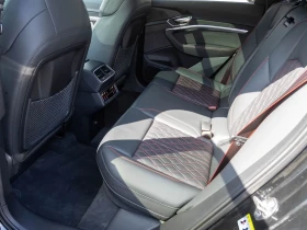 Audi Q8 e-tron 50SportB 3x S-Line Matrix DIST 360 PANO AIR, снимка 16