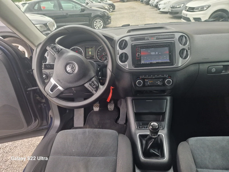 VW Tiguan 2.0Tdi 140к.с, снимка 9 - Автомобили и джипове - 46356531