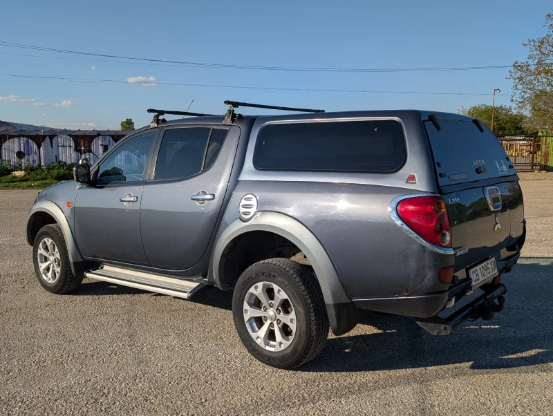 Mitsubishi L200 2.5 DI-D Diamond 4x4 Off-Road, снимка 8 - Автомобили и джипове - 52268477