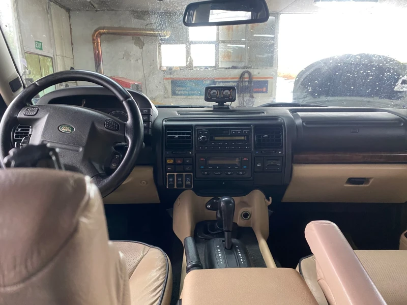 Land Rover Discovery, снимка 6 - Автомобили и джипове - 52631258
