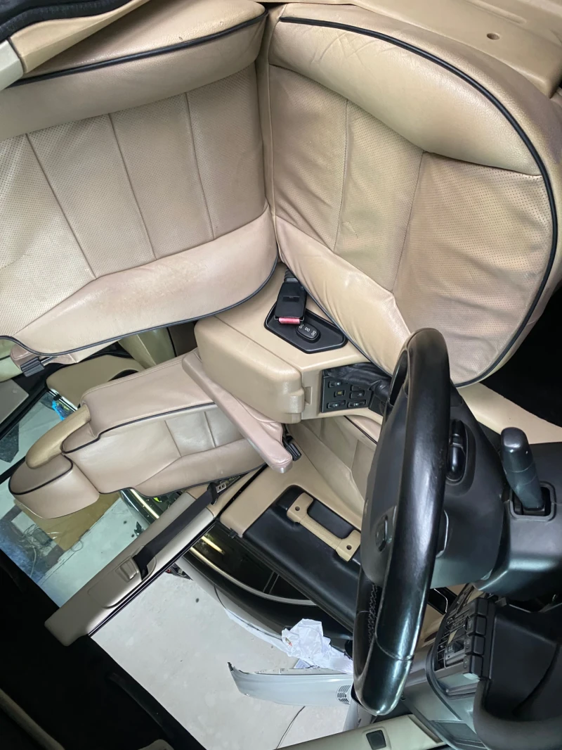 Land Rover Discovery, снимка 7 - Автомобили и джипове - 52631258