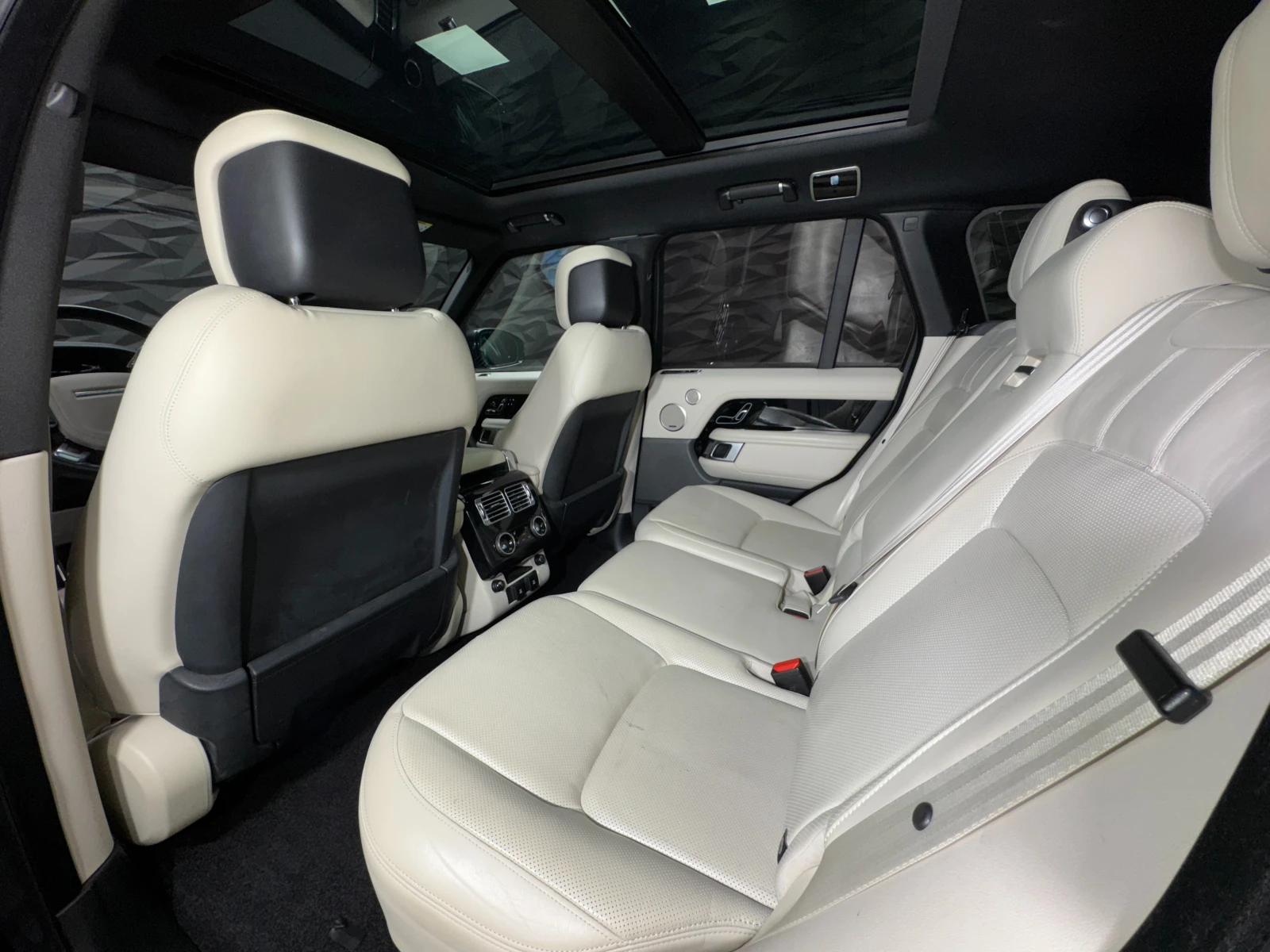 Land Rover Range rover Vogue Pano* 360* Meridian* Vent - изображение 6