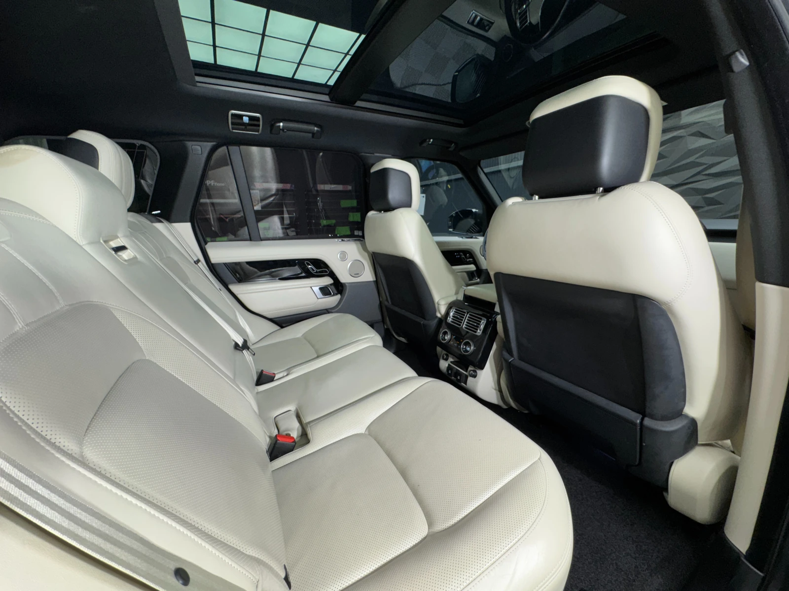 Land Rover Range rover Vogue Pano* 360* Meridian* Vent - изображение 7