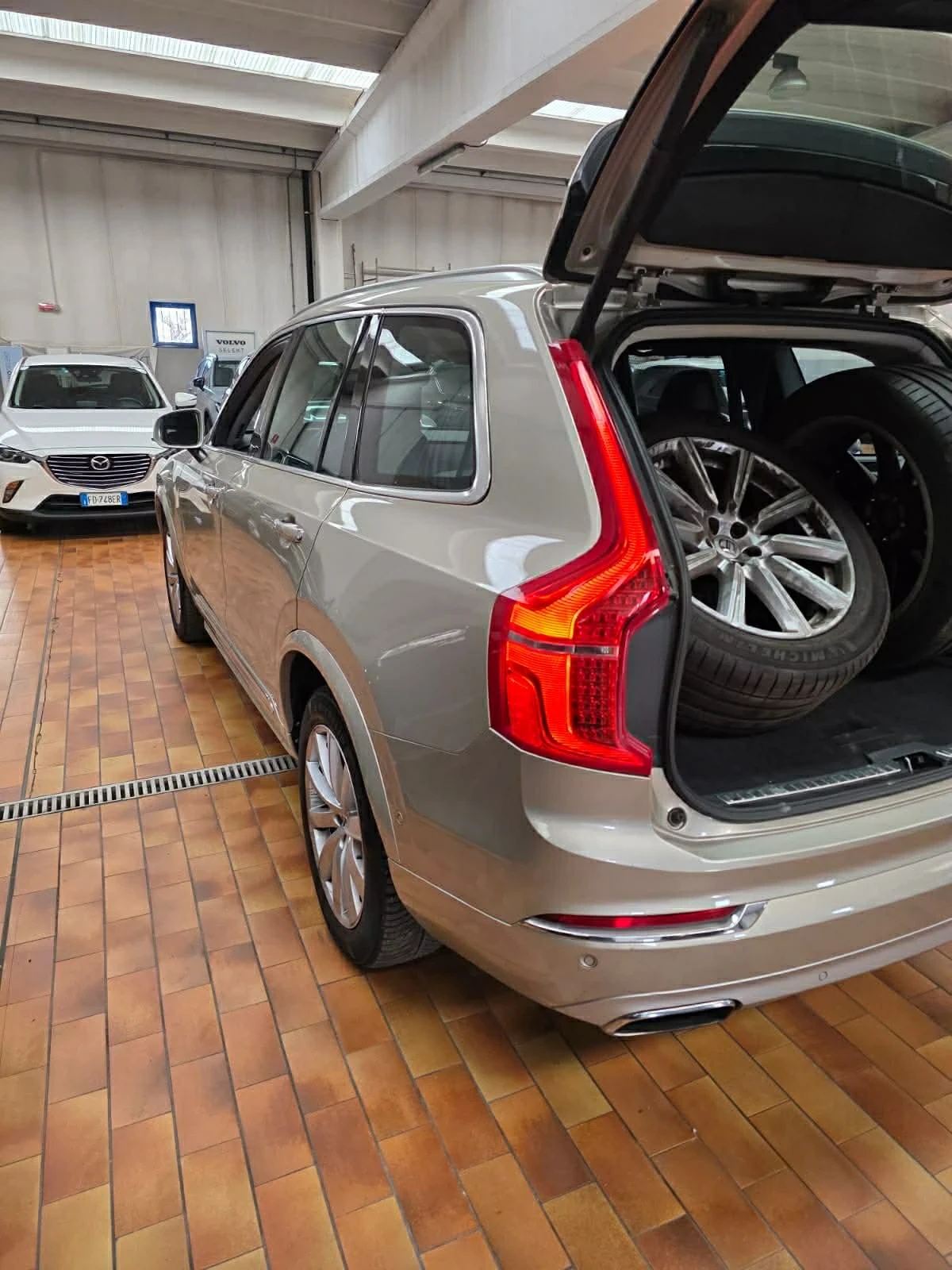 Volvo Xc90 D5 inscription  - изображение 5