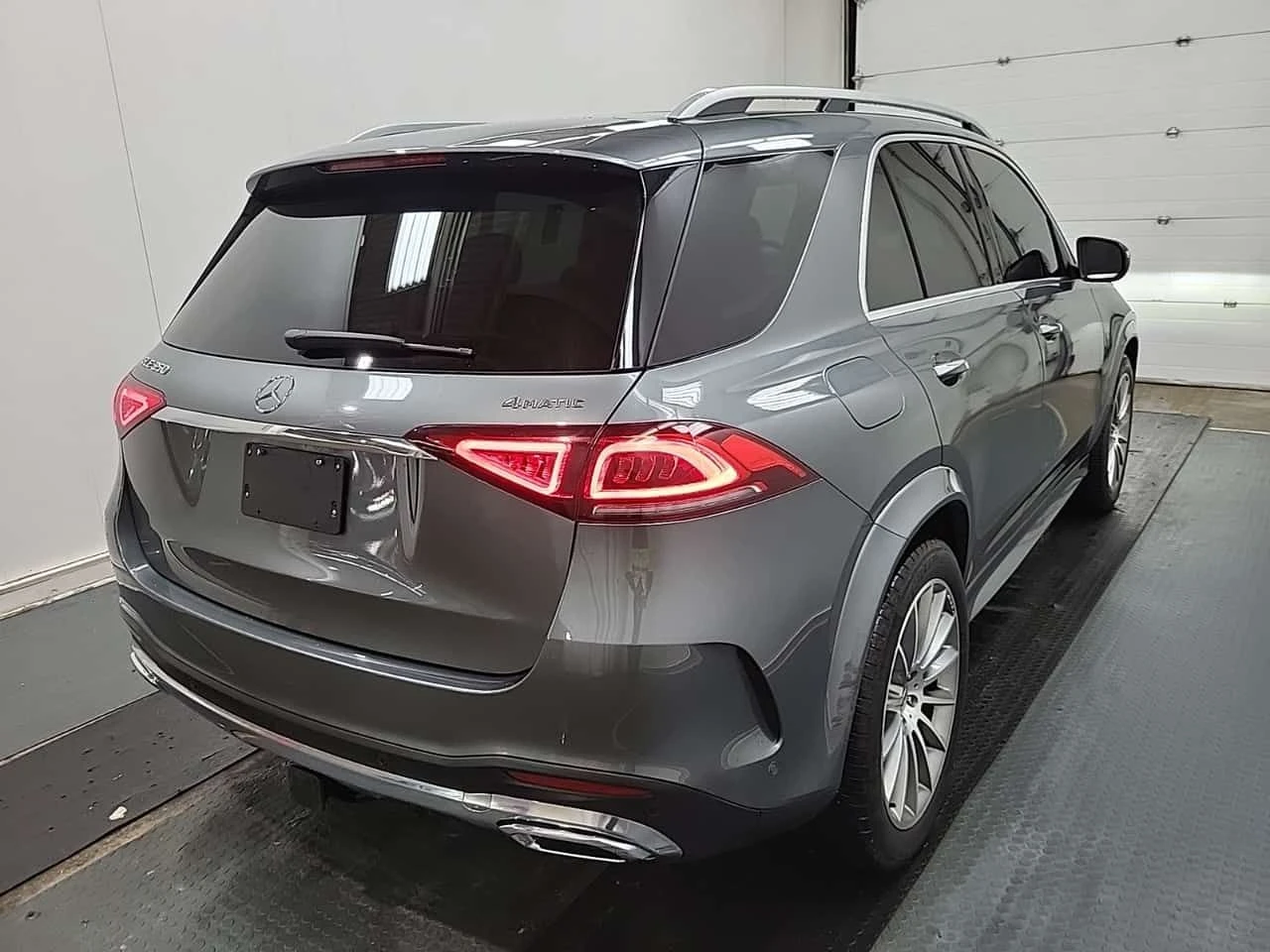 Mercedes-Benz GLE 350 CARFAX, снимка 3 - Автомобили и джипове - 53893840