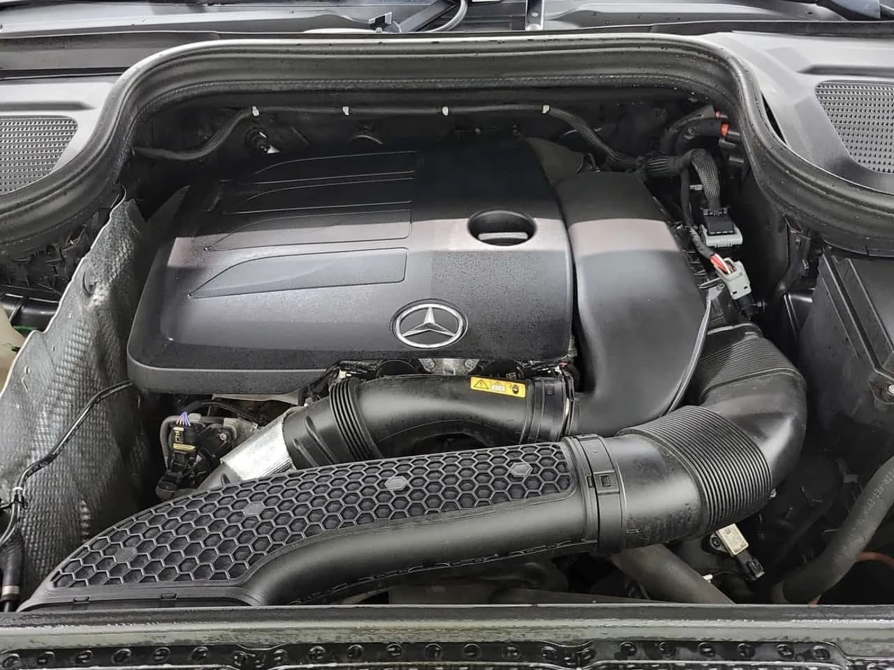 Mercedes-Benz GLE 350 CARFAX, снимка 16 - Автомобили и джипове - 53893840