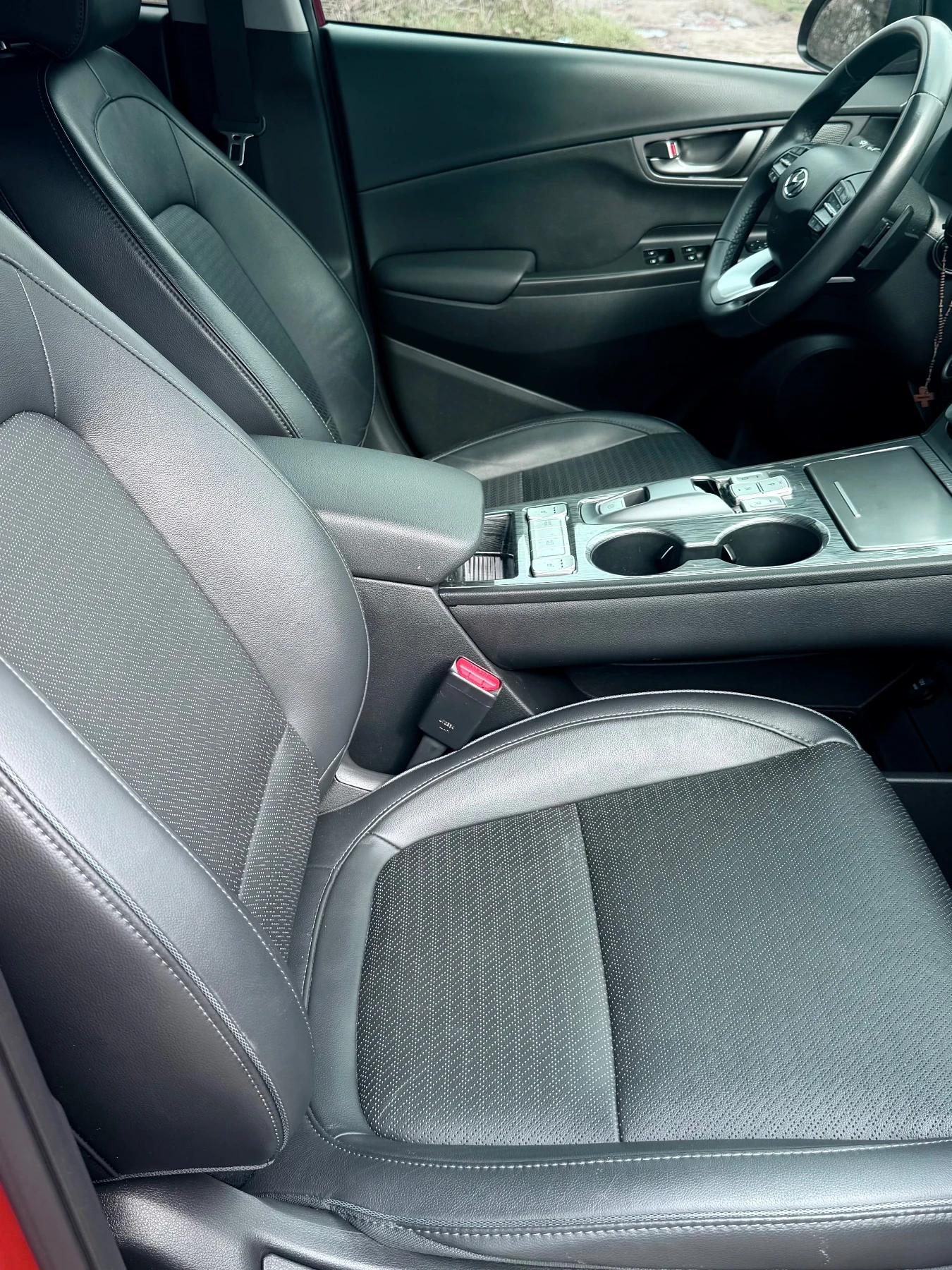 Hyundai Kona 64KW-PREMIUM, снимка 12 - Автомобили и джипове - 54045326