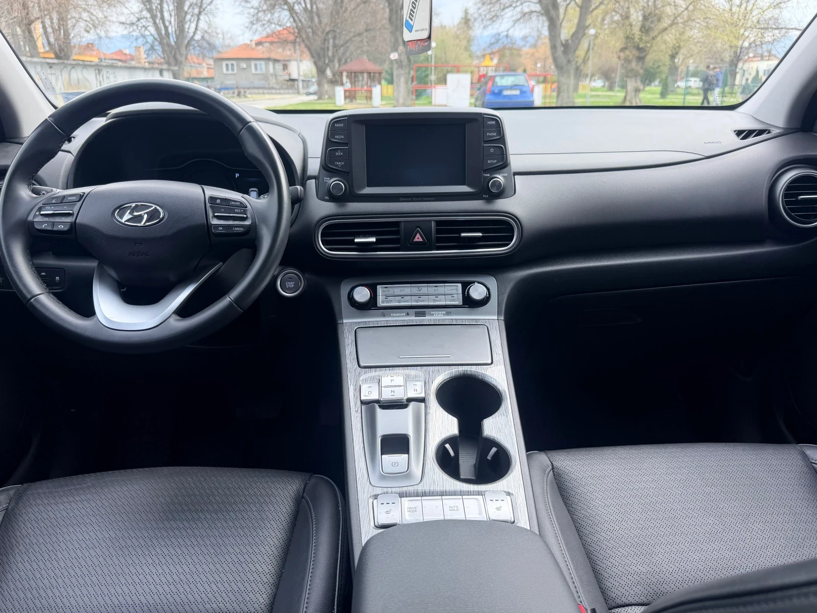Hyundai Kona 64KW-PREMIUM, снимка 11 - Автомобили и джипове - 54045326