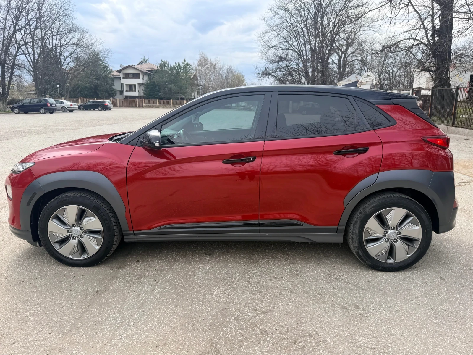 Hyundai Kona 64KW-PREMIUM, снимка 6 - Автомобили и джипове - 54045326