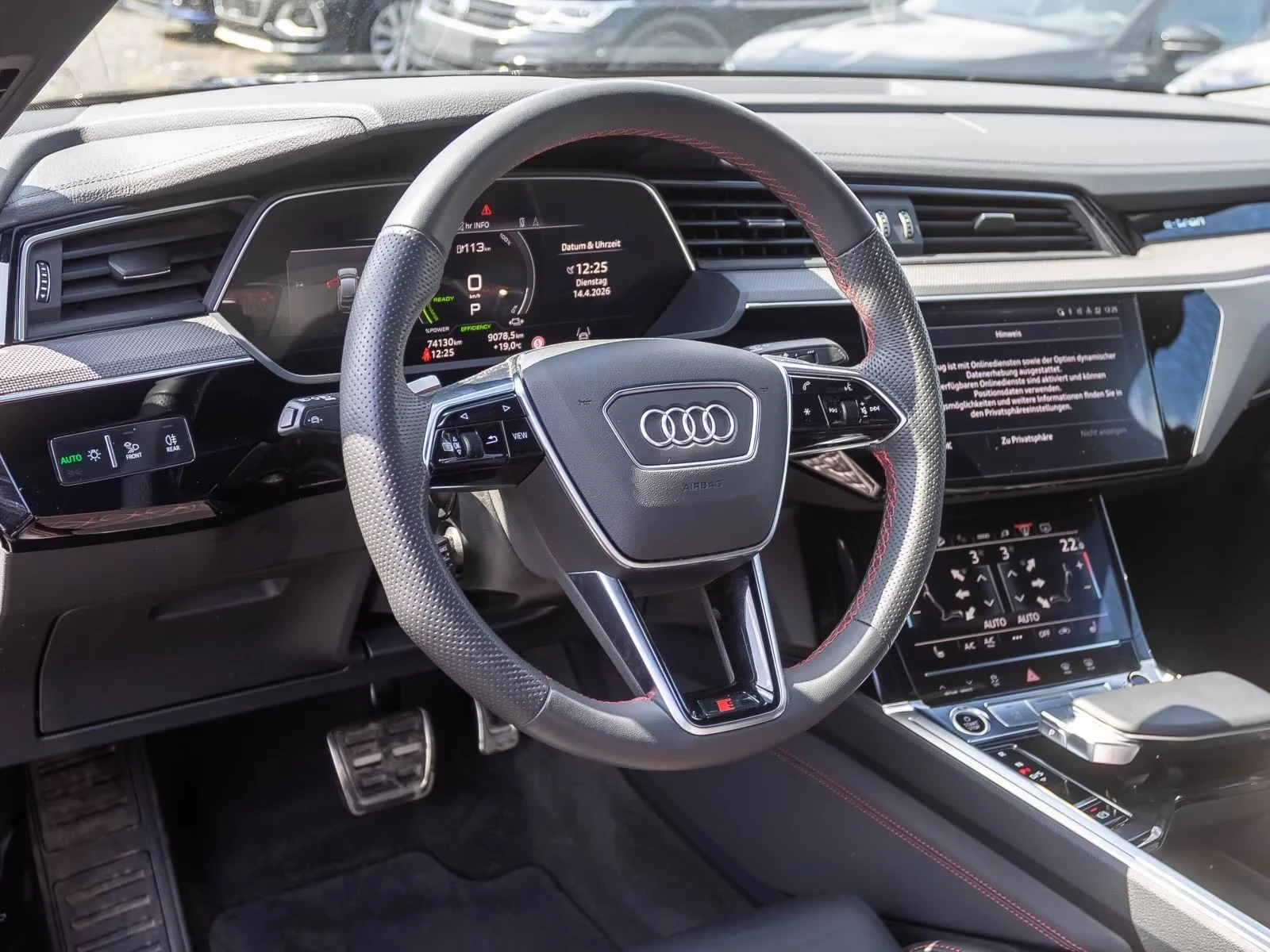 Audi Q8 e-tron 50SportB 3x S-Line Matrix DIST 360 PANO AIR, снимка 9 - Автомобили и джипове - 54476640