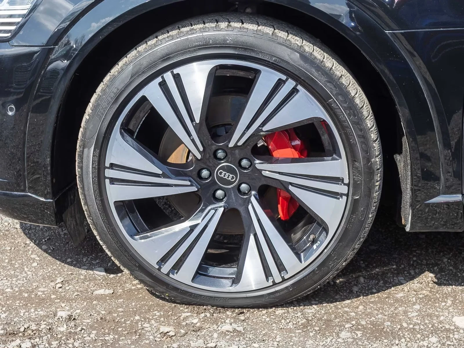 Audi Q8 e-tron 50SportB 3x S-Line Matrix DIST 360 PANO AIR, снимка 6 - Автомобили и джипове - 54476640