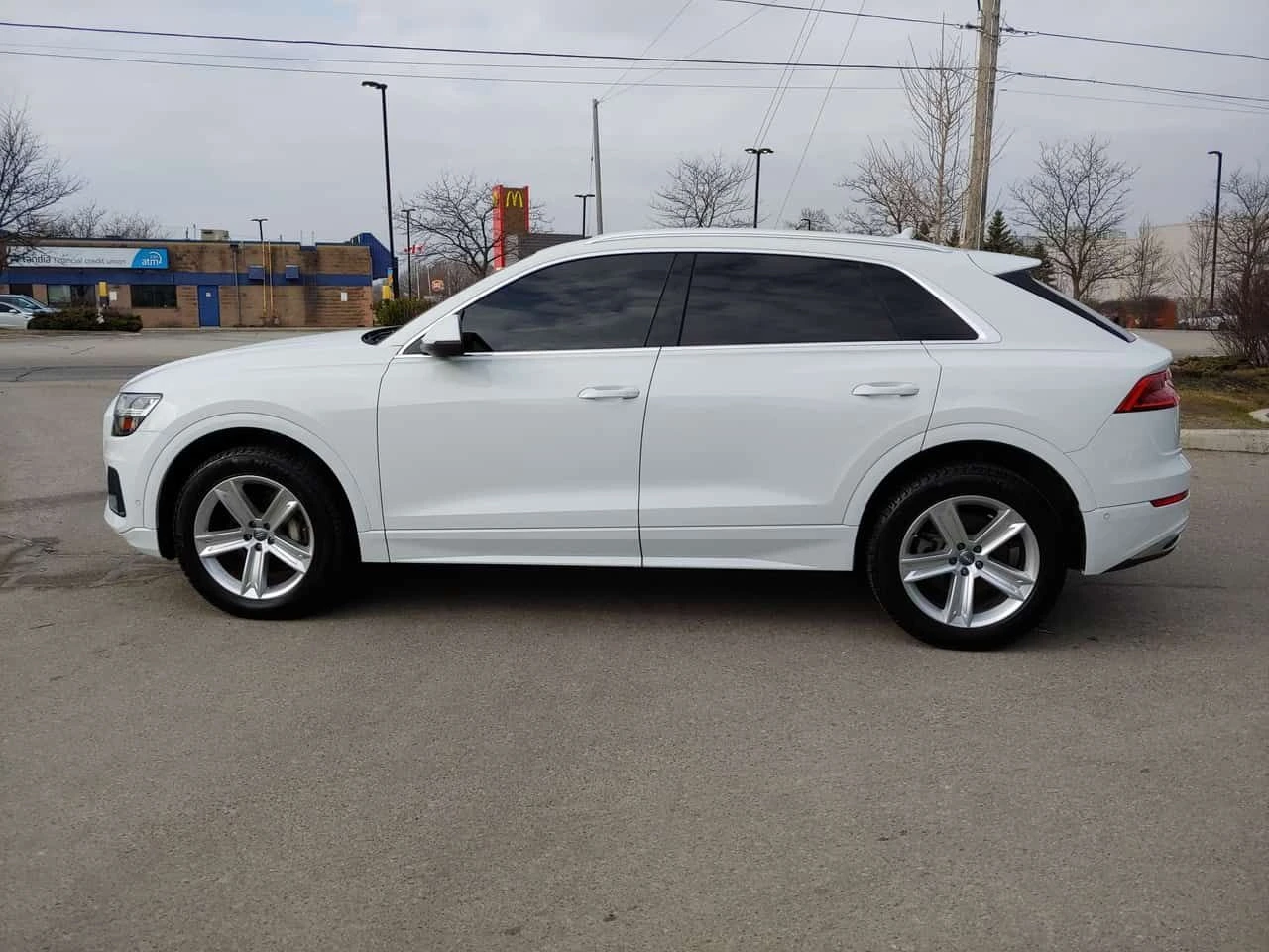 Audi Q8 * Premium * CARFAX * ���� �� �� | Mobile.bg � ����������� 5