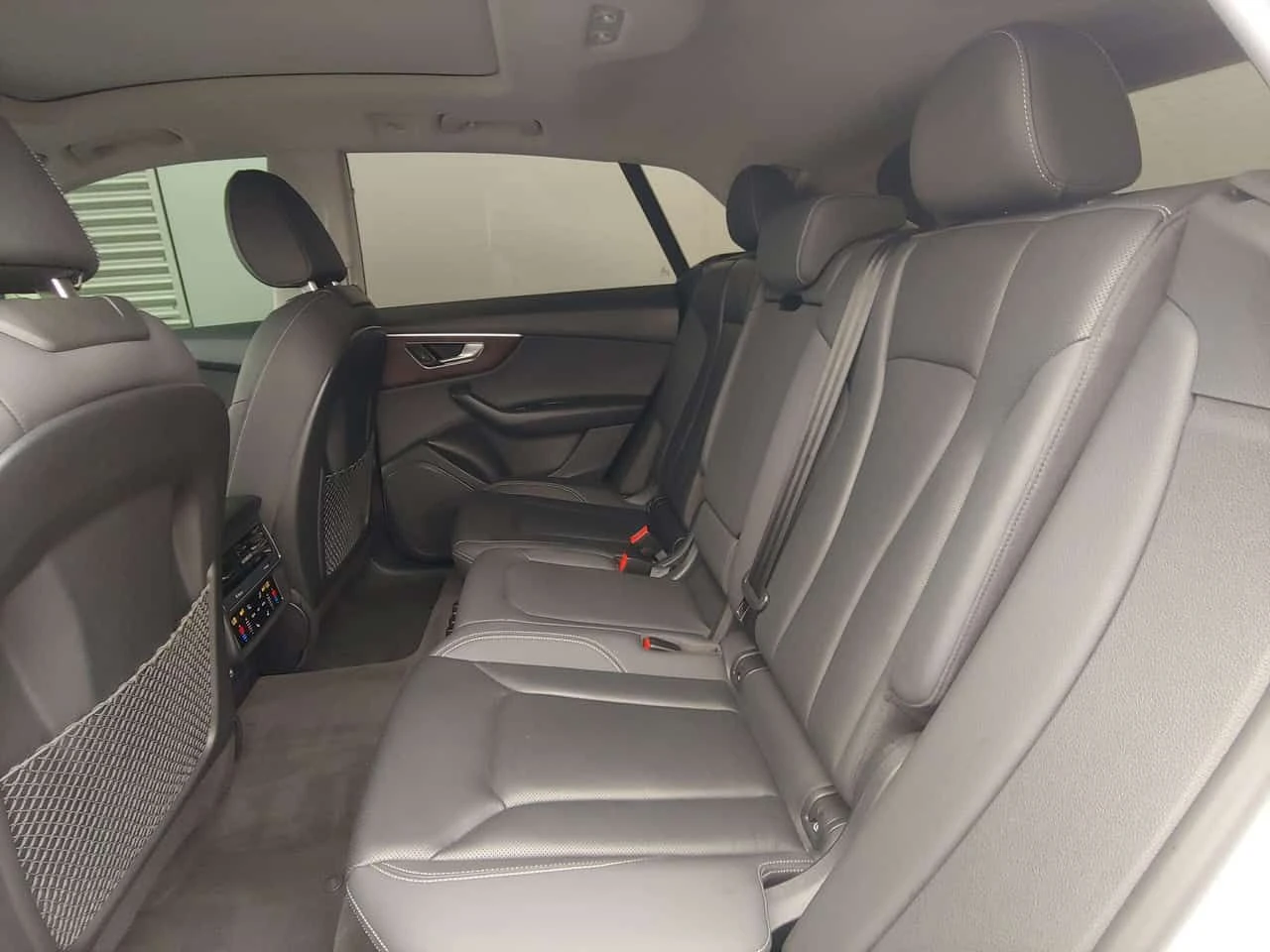 Audi Q8 * Premium * CARFAX * ���� �� �� | Mobile.bg � ����������� 13