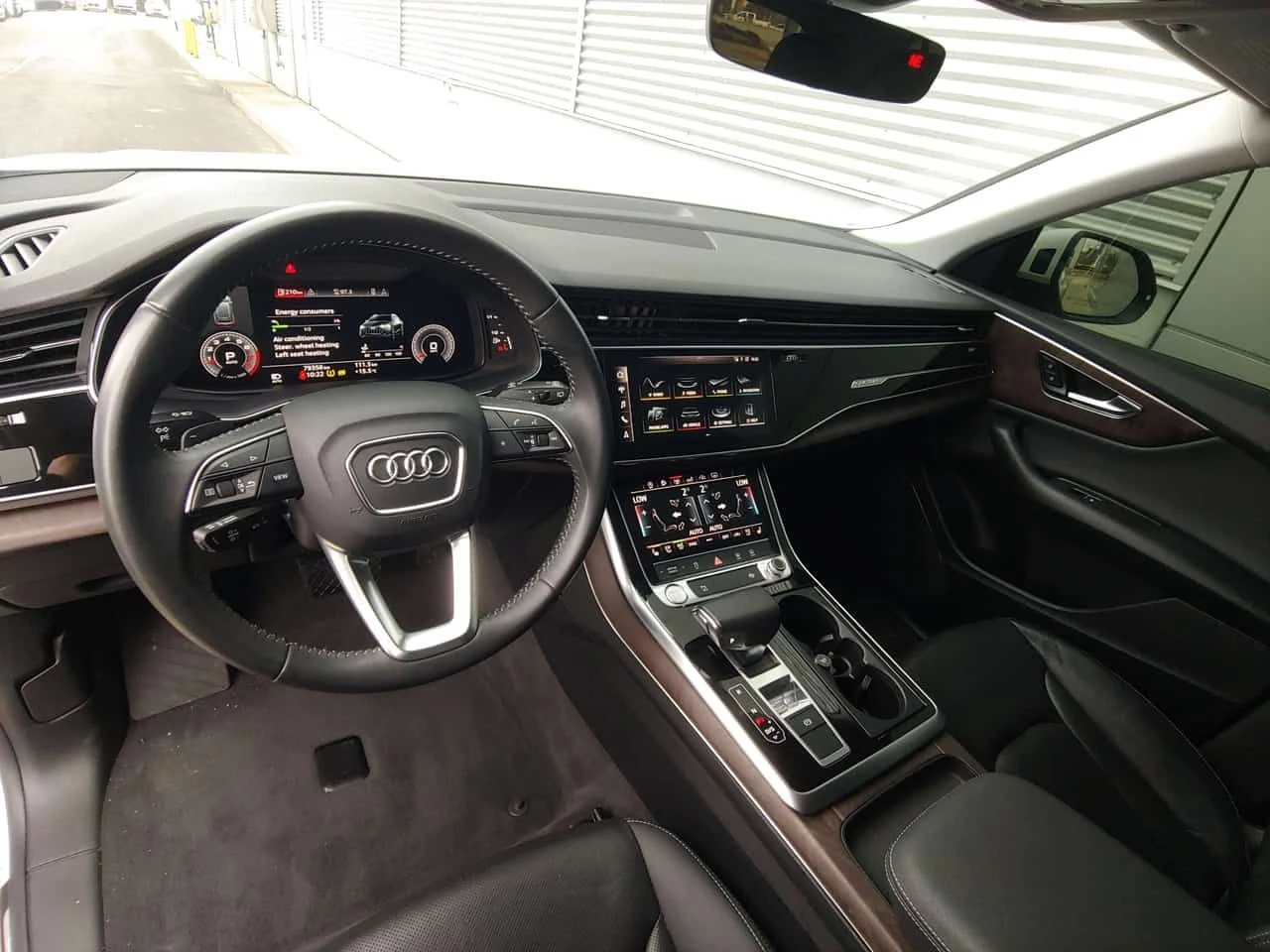 Audi Q8 * Premium * CARFAX * ���� �� �� | Mobile.bg � ����������� 12