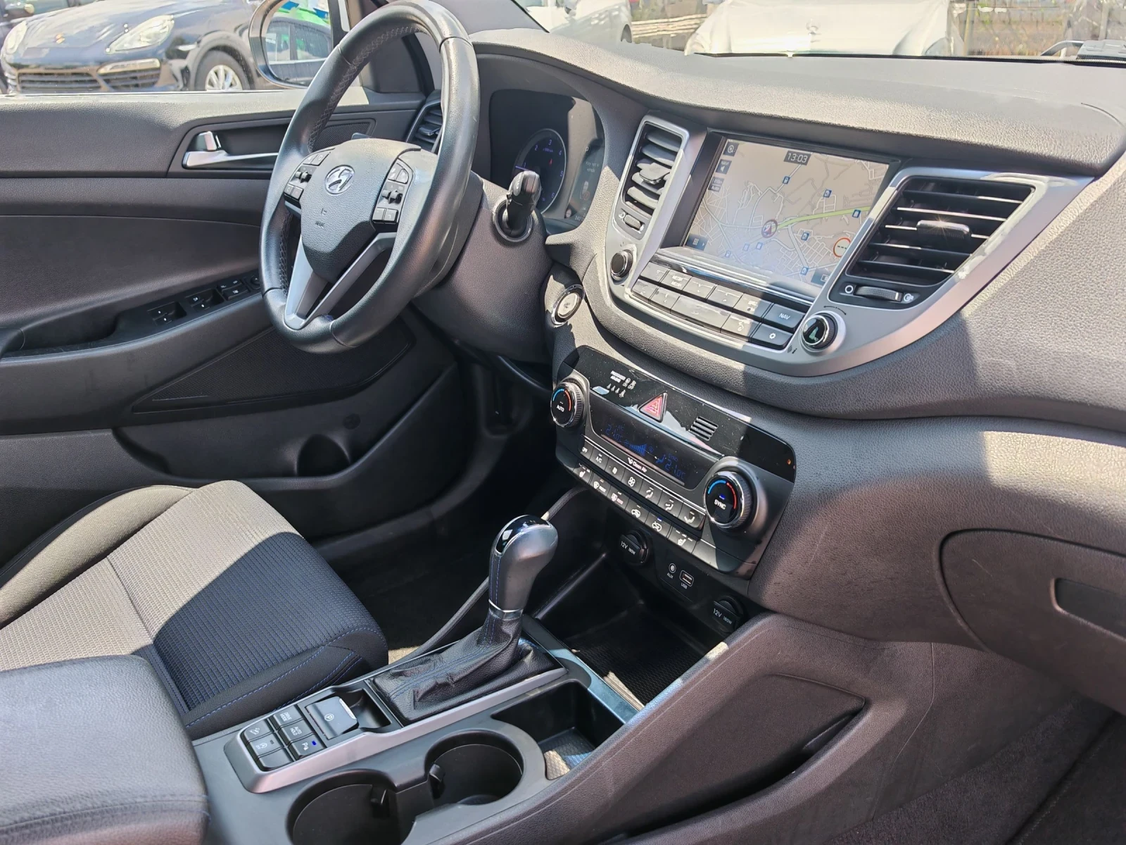 Hyundai Tucson 1.7CRDI-140k.ТОП СЪСТОЯНИЕ, ОТ ИТАЛИЯ , снимка 12 - Автомобили и джипове - 55103773
