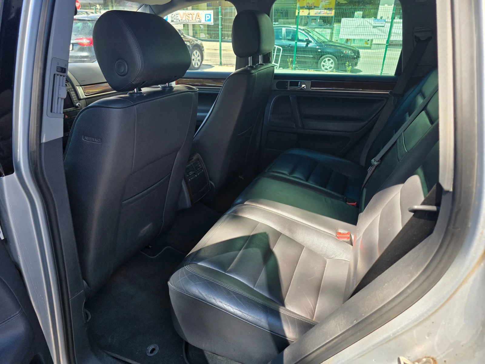 VW Touareg 2.5, снимка 14 - Автомобили и джипове - 55988223