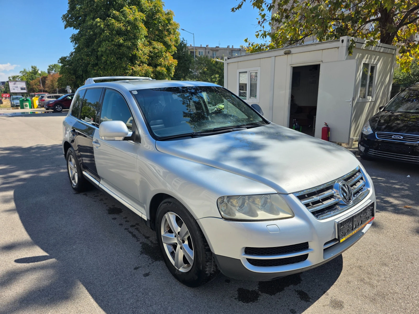 VW Touareg 2.5, снимка 8 - Автомобили и джипове - 55988223