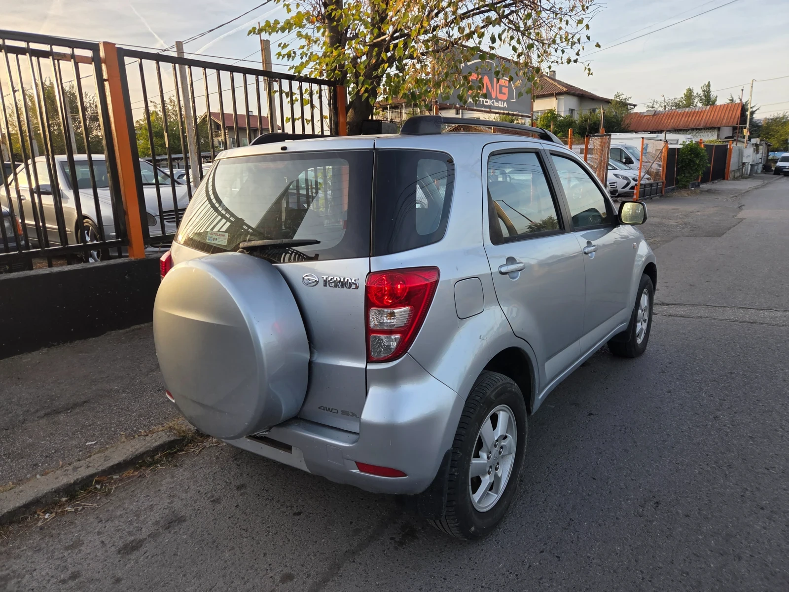 Daihatsu Terios 1, 300 4х4 EURO5, снимка 6 - Автомобили и джипове - 56330817
