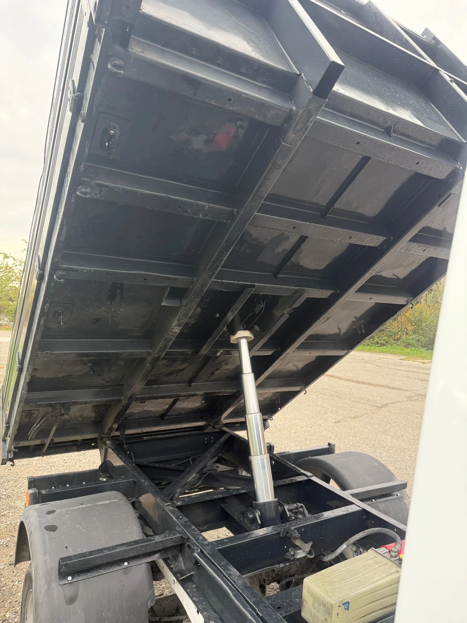 Ford Transit T350 2.4 САМОСВАЛ 6 Скорости - изображение 8