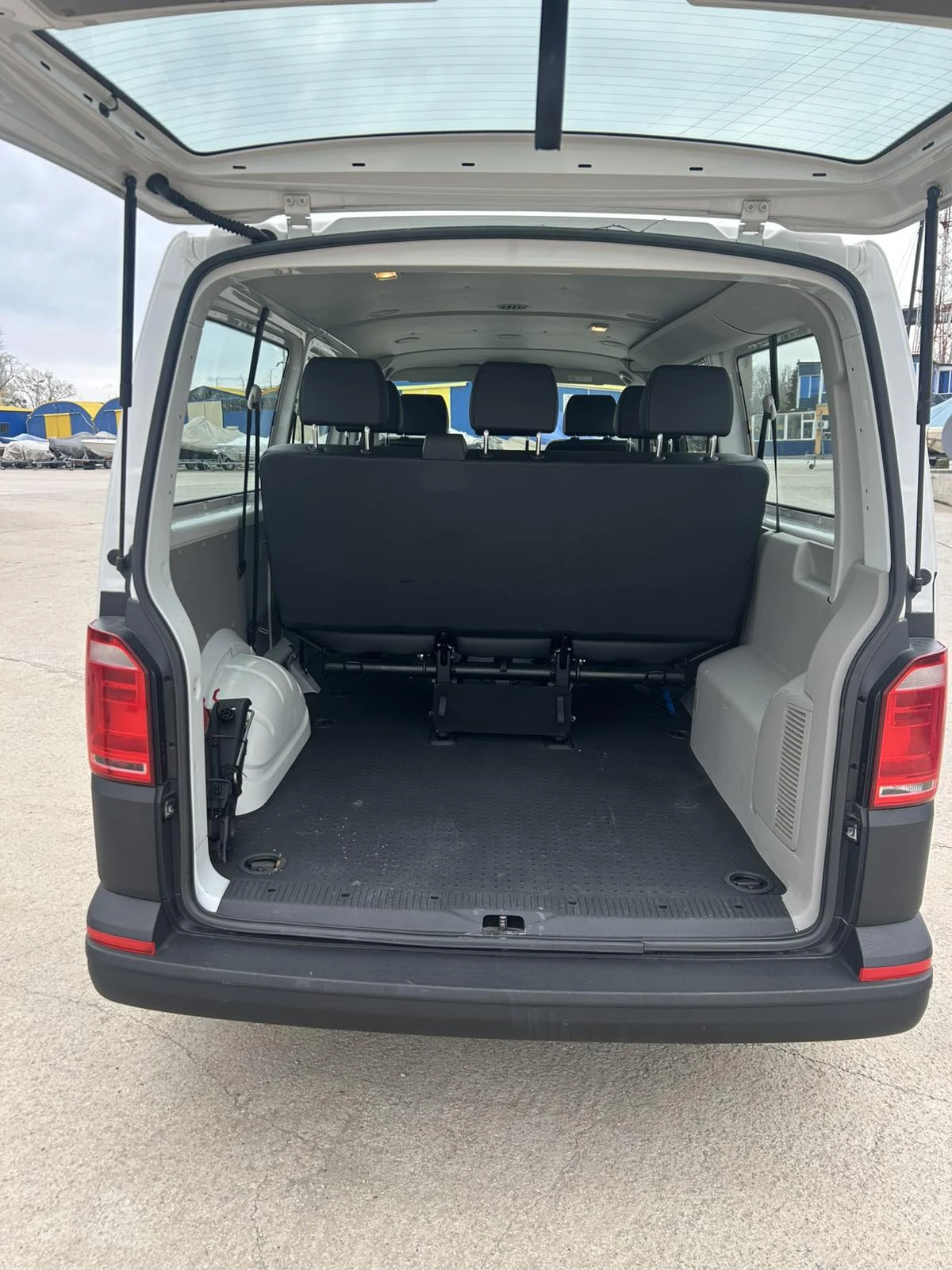 VW Transporter T6, снимка 10 - Бусове и автобуси - 54150688