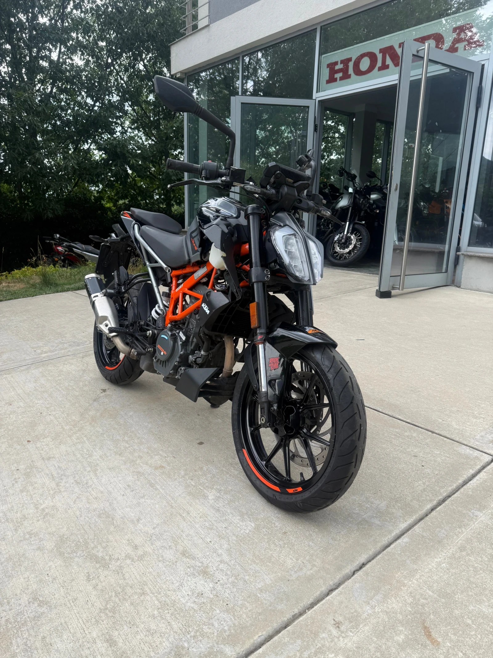 Ktm Duke 125 2024, снимка 2 - Мотоциклети и мототехника - 55404635