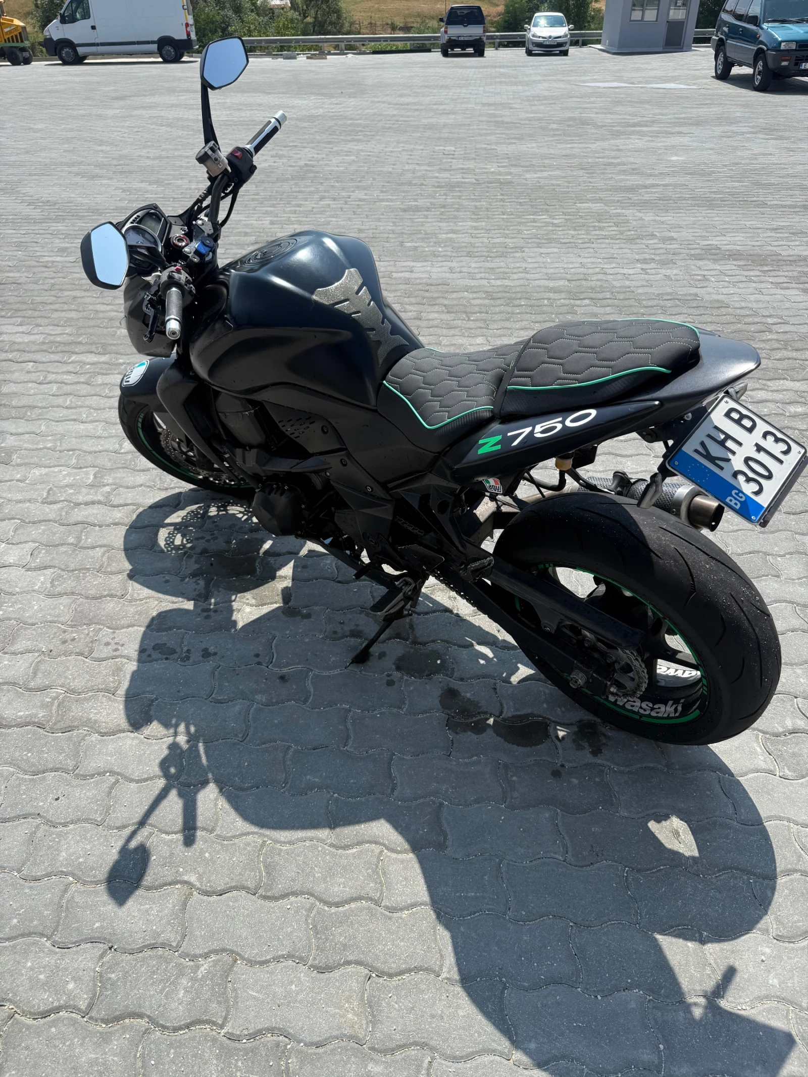Kawasaki Z 750, снимка 2 - Мотоциклети и мототехника - 55514065
