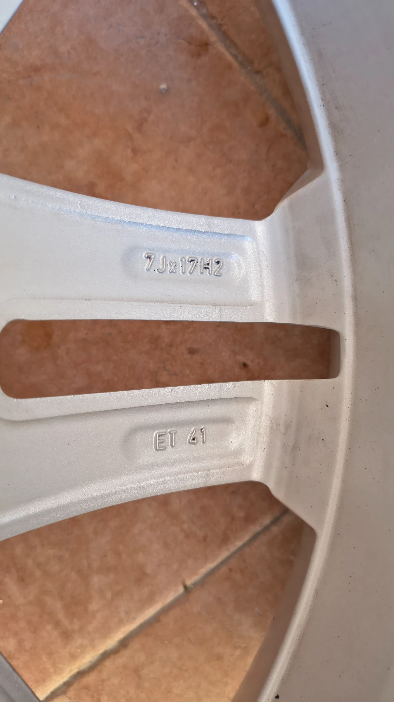 ���� � ������ 215/45R17 �� Opel Zafira | Mobile.bg � ����������� 8