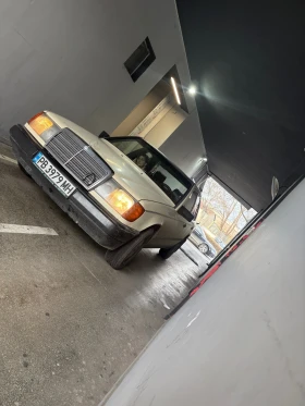 Mercedes-Benz 124, снимка 6