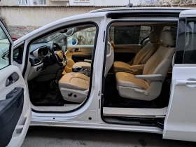 Chrysler Pacifica 3.6i plug-in hybrid - 26800 € / 52416.24 лв. - 46262040 6