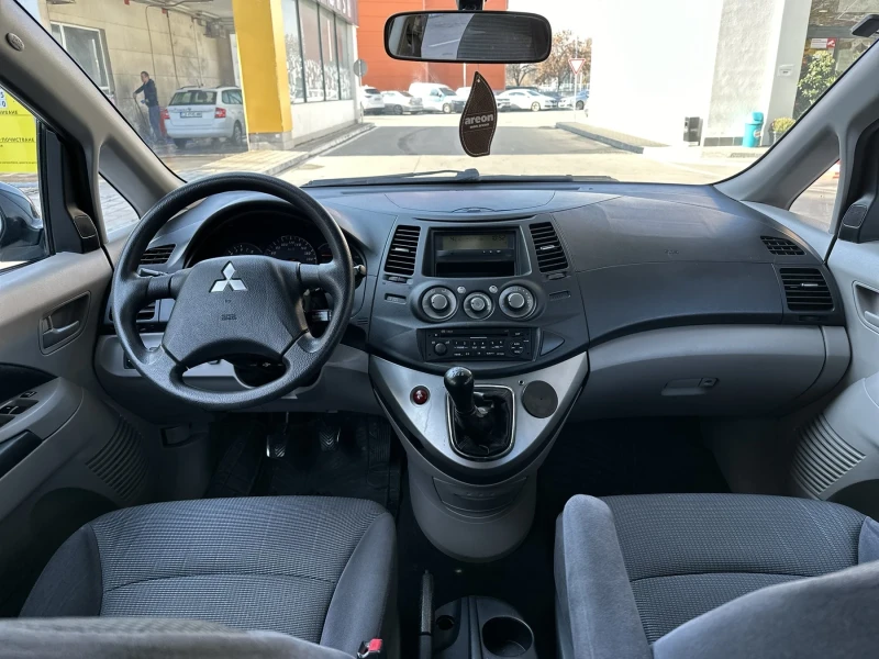 Mitsubishi Grandis 2.4 бензин/газ, снимка 8 - Автомобили и джипове - 48287855