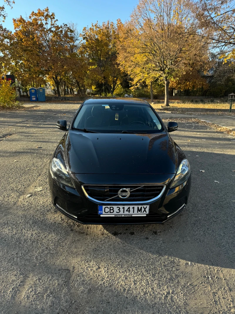 Volvo V40, снимка 1 - Автомобили и джипове - 48092840