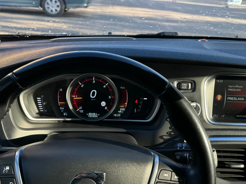 Volvo V40, снимка 14 - Автомобили и джипове - 48092840