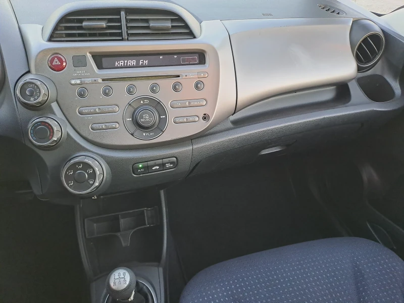 Honda Jazz 1, 2i, 90кс, KLIMA, снимка 16 - Автомобили и джипове - 48394111