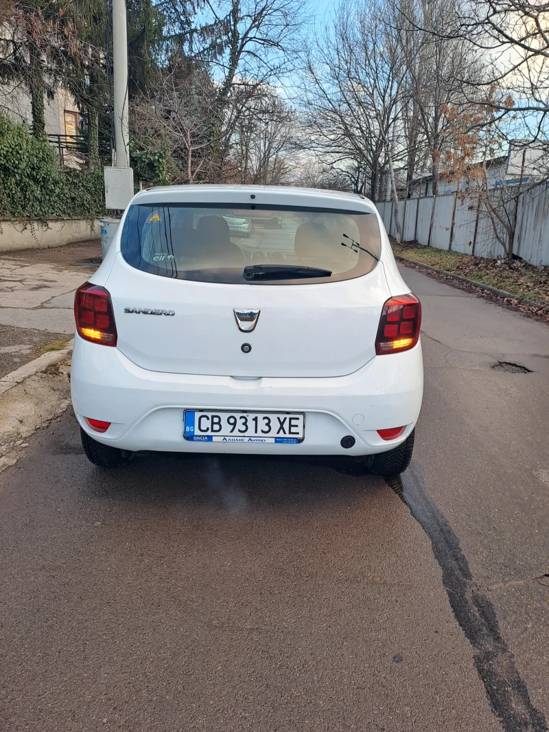 Dacia Sandero, снимка 9 - Автомобили и джипове - 49367114