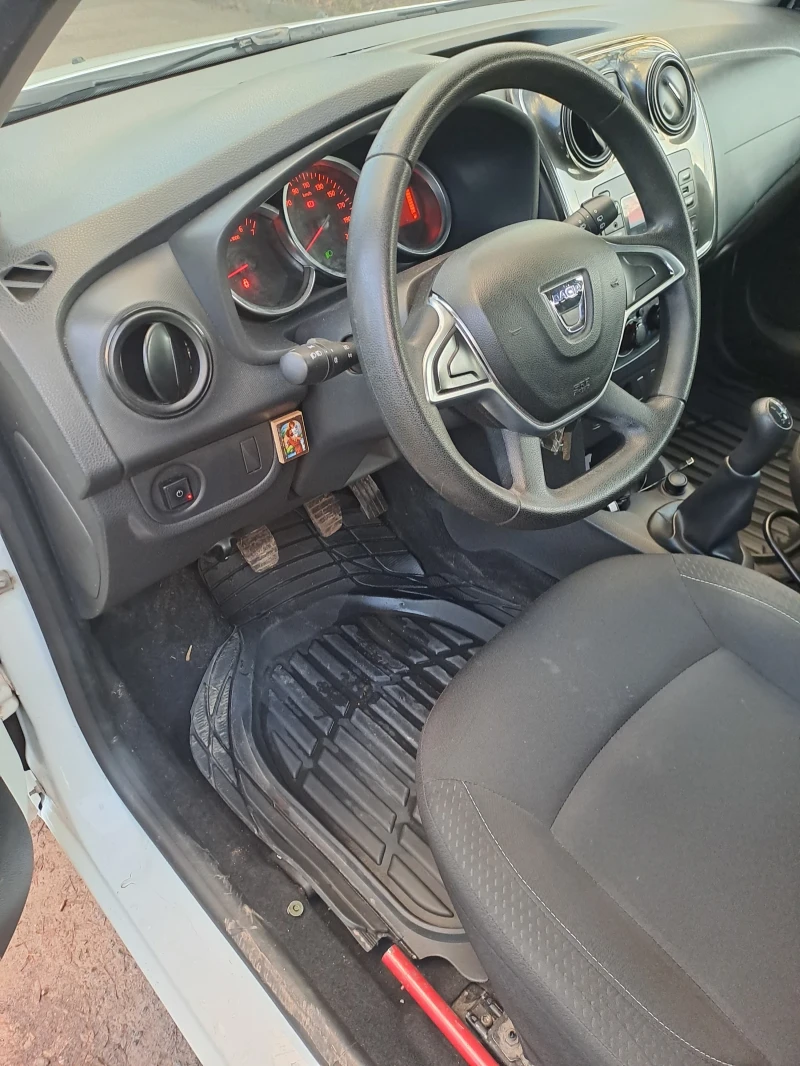 Dacia Sandero, снимка 6 - Автомобили и джипове - 49367114