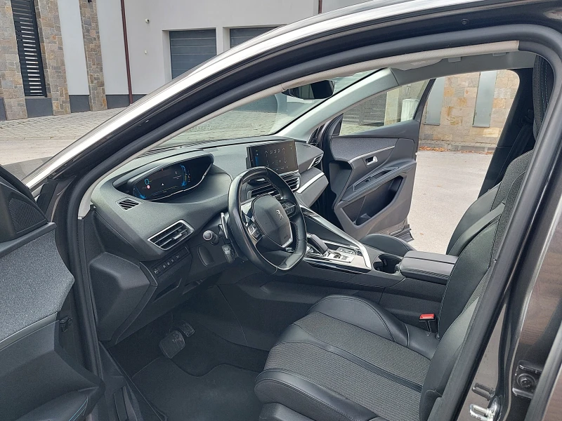 Peugeot 3008 New Line Up GT 1.6 Plug-in HYBRID 4x4 e-EAT8, снимка 10 - Автомобили и джипове - 52875986